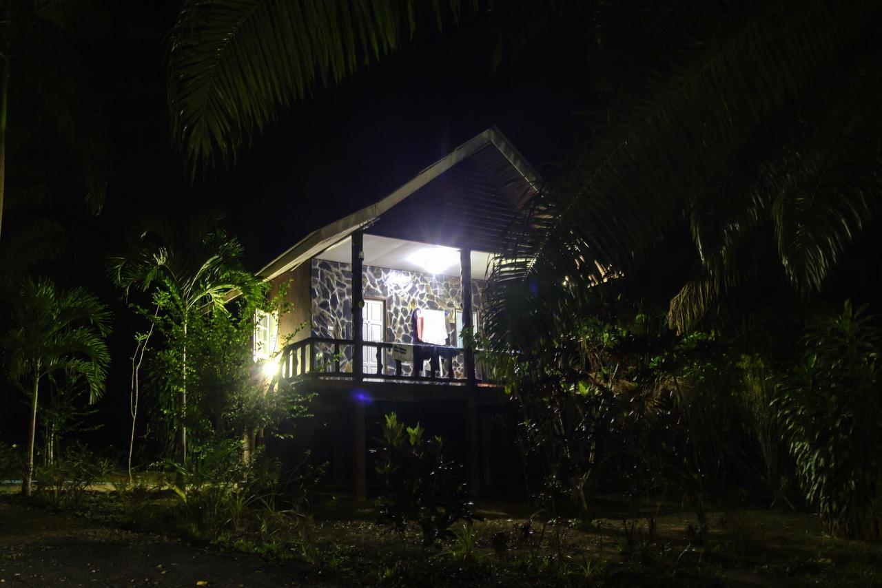 אתר נופש Khao Sok Palmview 2*