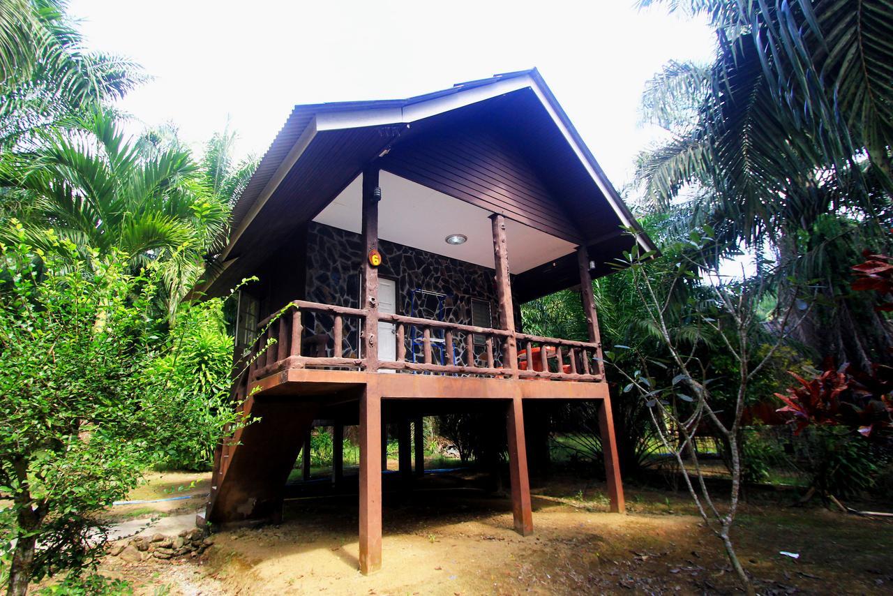 Khao Sok Palmview אתר נופש 2*