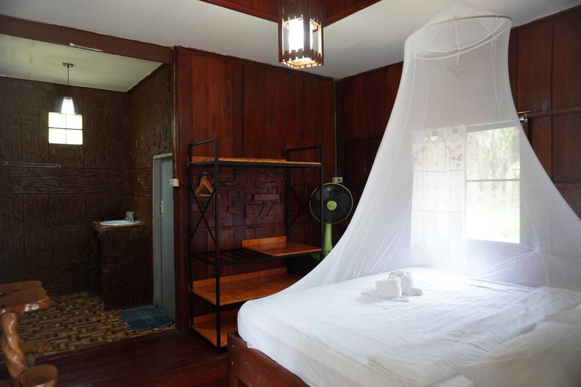 אתר נופש Khao Sok Palmview 2*
